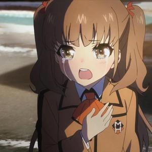 俄罗斯大美女裸体露出大乳房尿口
